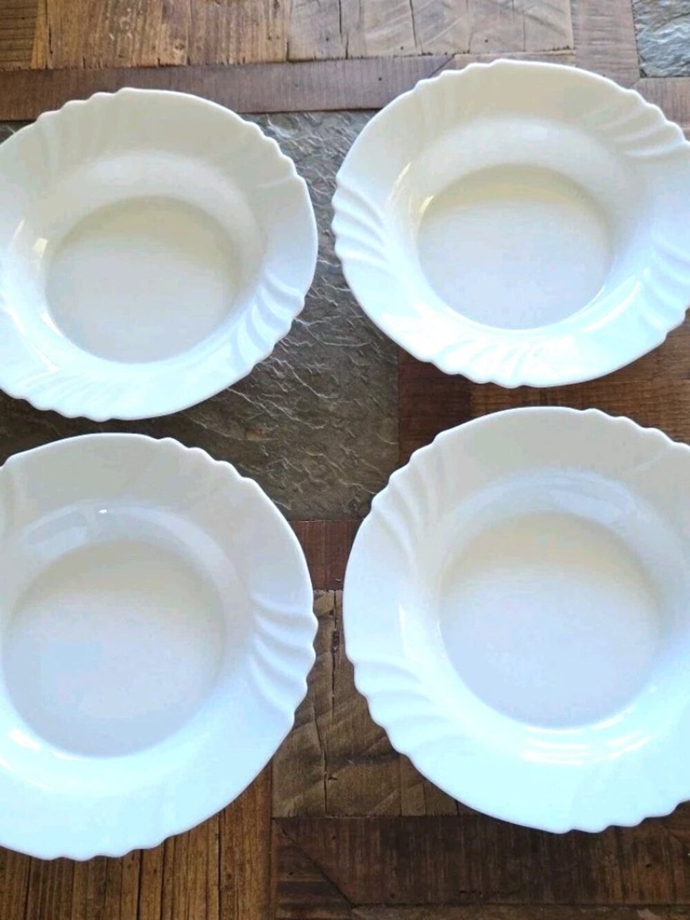 Arcopal France Soup Bowl Bowls White Set of 4 Luminarc Trianon Ruffled Rim 9"
